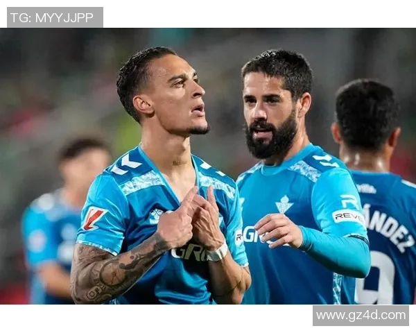 西甲激战尤文图斯大胜曼联绝杀瞬间点燃全场激情赛后深度解析