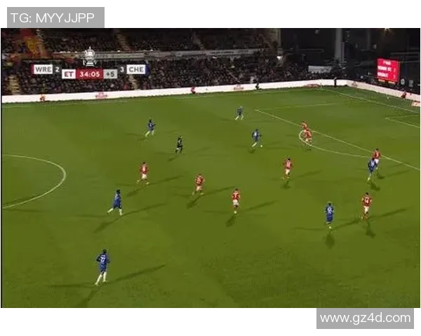 足总杯激战那不勒斯与里昂握手言和红牌事件引发全场热议与转会传闻